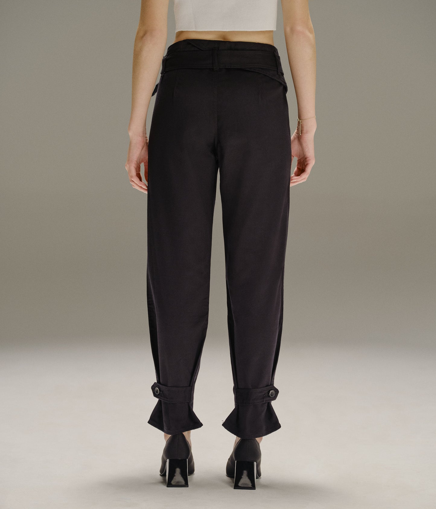 KENNEDY - LAYERED & TUCKED - BLACK CROW