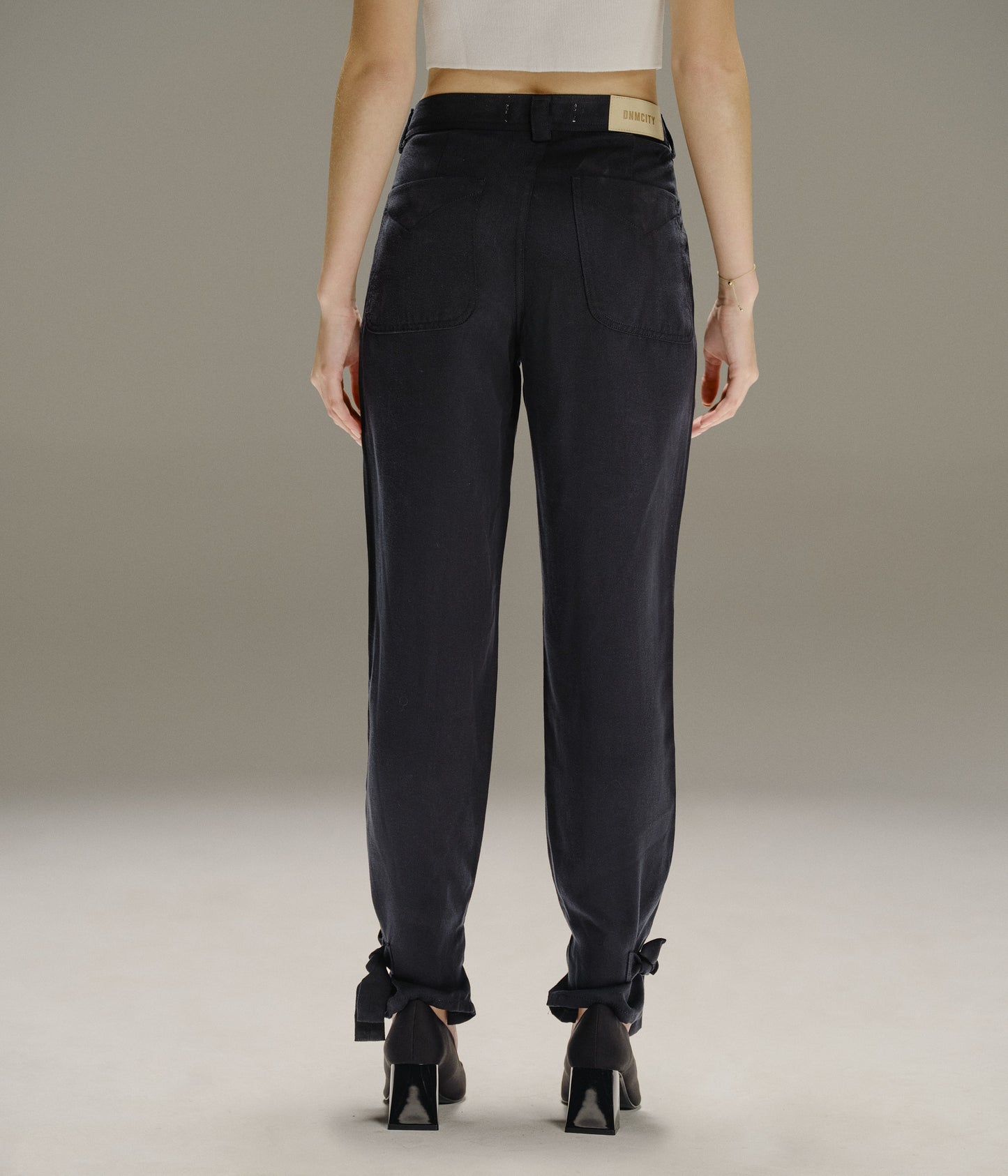 DARCY - CINCHED ANKLE TROUSER - NEWPORT BLUE